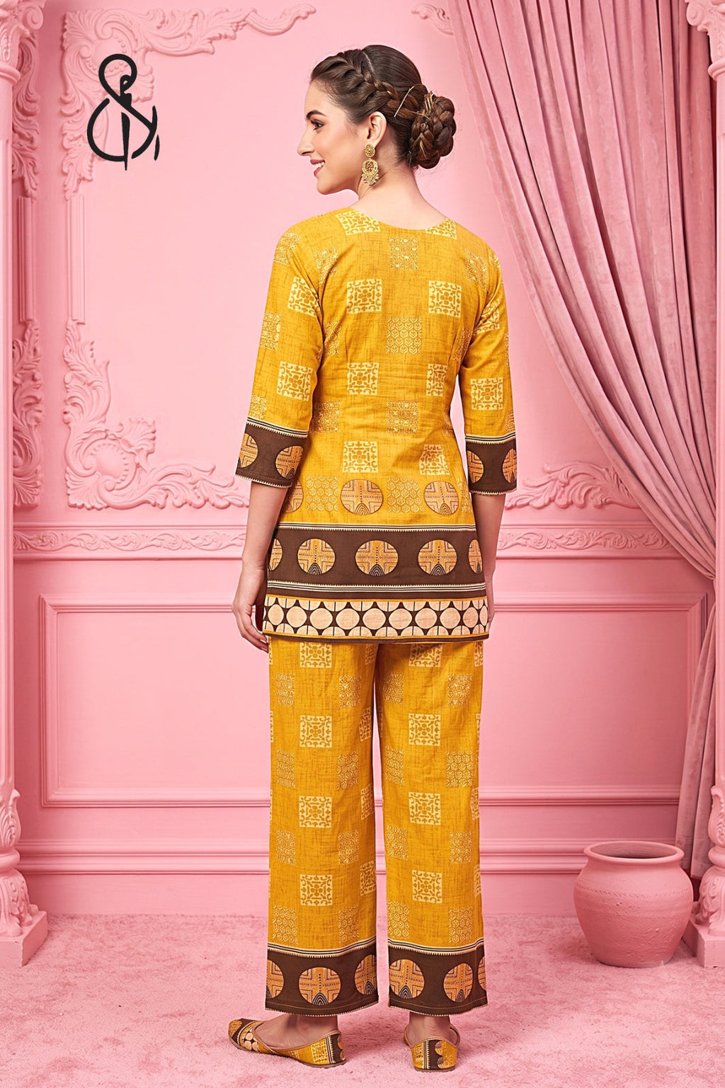 Yellow Floral Designer Kurta Set with Middle Print Detail